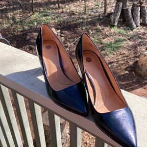 Vegan leather black pumps NEW